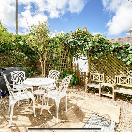 Вілла Little Karenza Is The Perfect Cornish Getaway Saint Anthony Екстер'єр фото