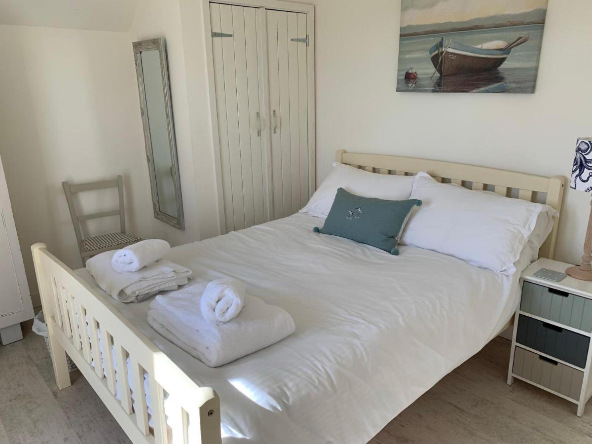 Вілла Little Karenza Is The Perfect Cornish Getaway Saint Anthony Екстер'єр фото
