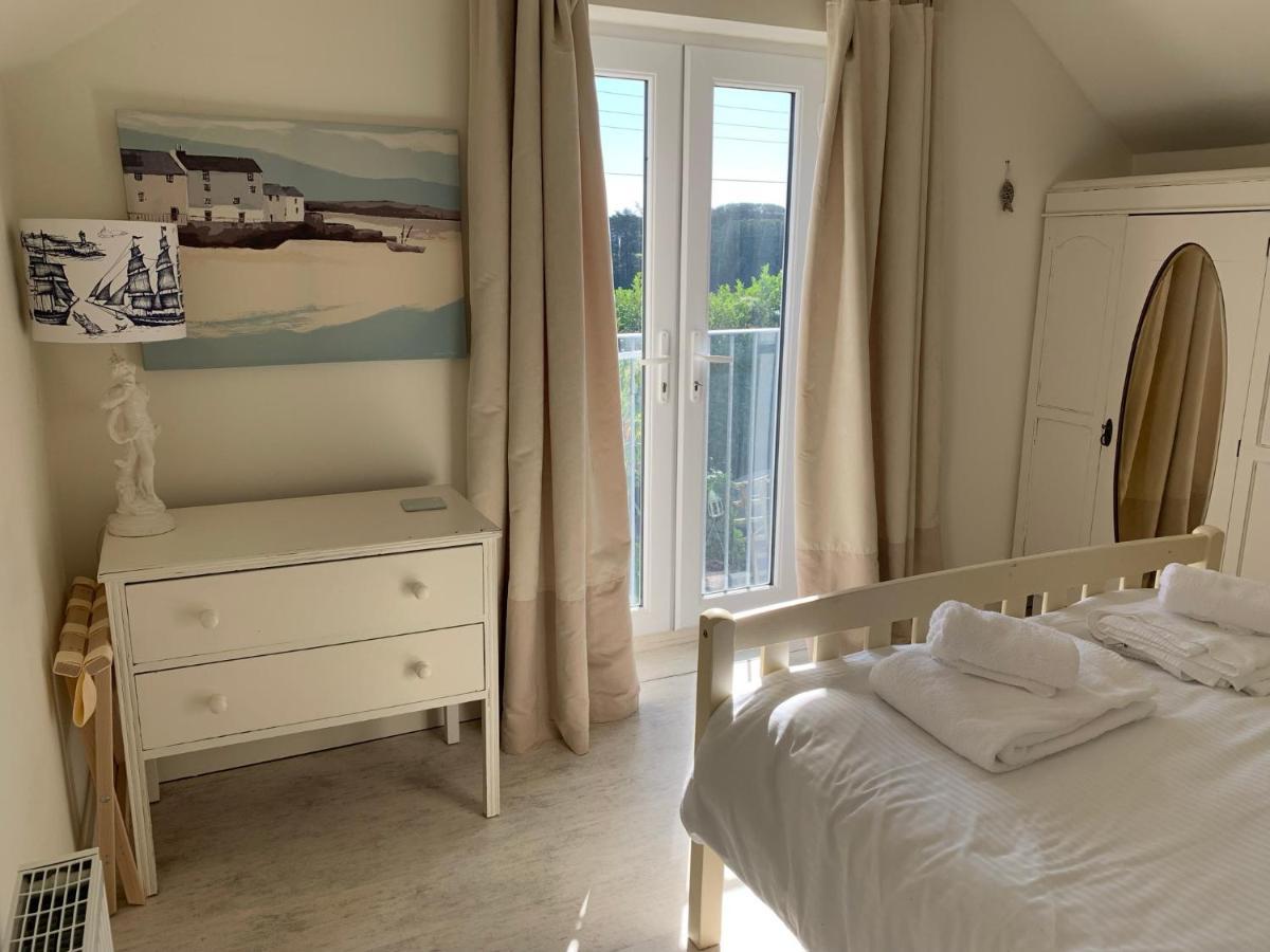 Вілла Little Karenza Is The Perfect Cornish Getaway Saint Anthony Екстер'єр фото